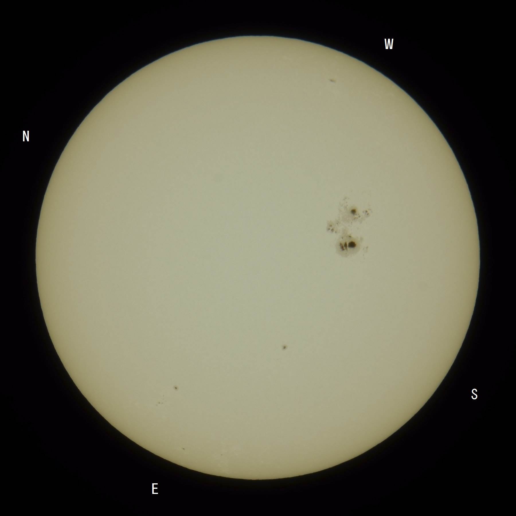 sunspots2014\sun_20141025_092825.JPG